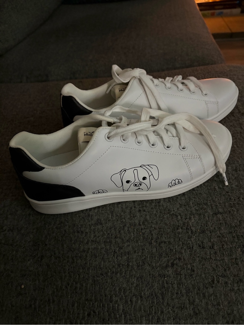 Ellen Degeneres Chapanima Sneakers with Black Heel and Dog Womens Size 10